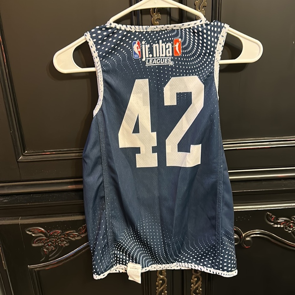 NBA New Orleans Pelicans JR sports apparel reversible jersey YOUTH S Reversible - Picture 10 of 14
